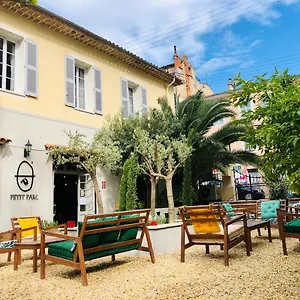 hotel-du-parc-draguignan.fr-provencehotel.com/